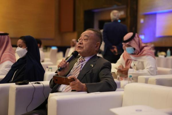 «العبد الكريم» : تعظيم الاستفادة من ريادة المملكة عالمياً في صناعة التحلية