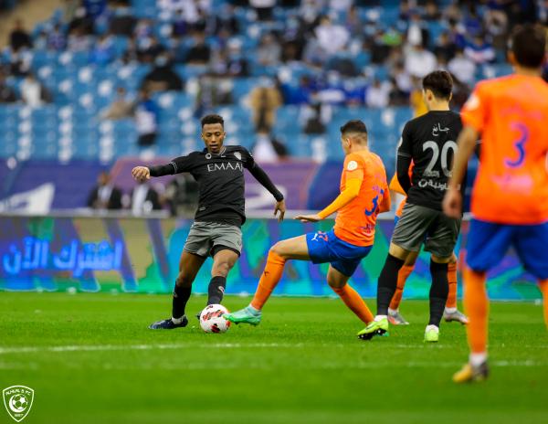 الفيحاء يفرض التعادل على الهلال