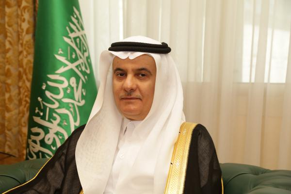 وزير البيئة يؤكد مواصلة العمل للحد من التلوث بأنواعه