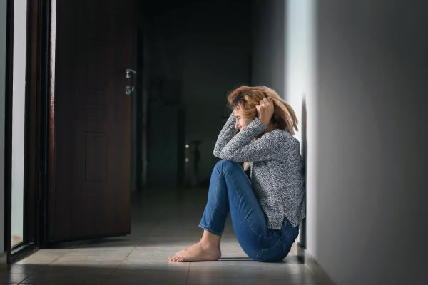 تخلص من «نوبات الهلع» بالعلاج النفسي ومضادات الاكتئاب