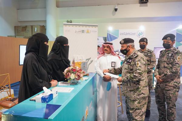 التعريف بحقوق الطفل المحضون في ختام معرض «شمل»