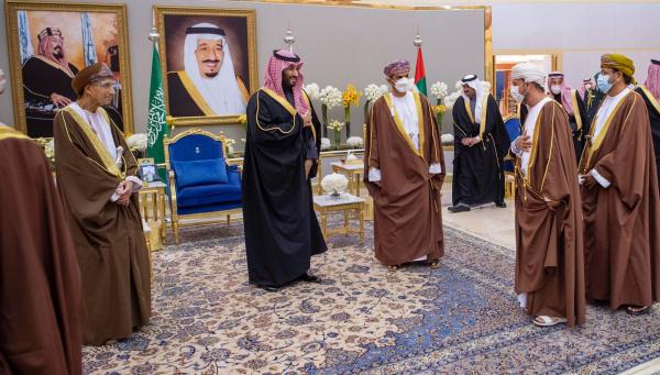 ولي العهد يستقبل قادة دول مجلس التعاون