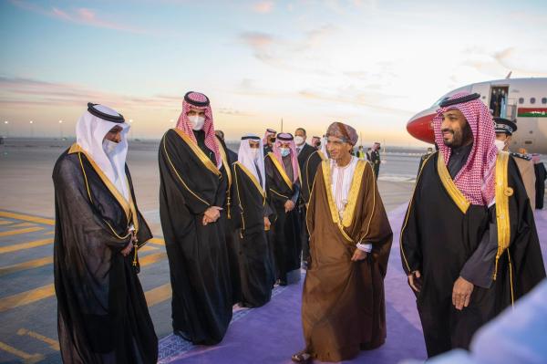 ولي العهد يستقبل قادة دول مجلس التعاون
