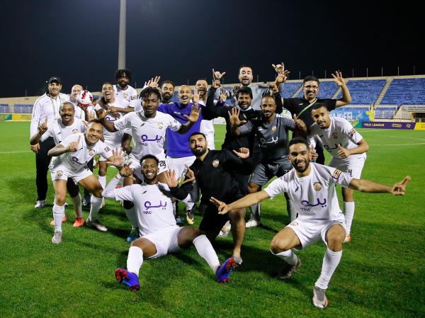 العدالة يستمر في مطاردة الخليج..والساحل يكتسح  الجيل بسداسية 