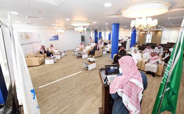 محافظ القطيف يؤكد الحرص على الشراكة مع القطاع الخاص 