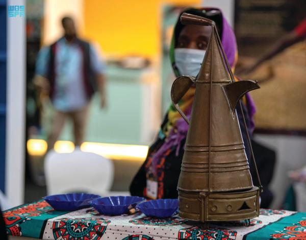 «القهوة والشوكولاتة»عشق يجمع رواد 30 دولة في الرياض