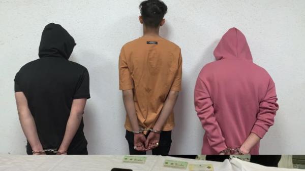 ضبط 3 مواطنين بالطائف بحوزتهم سلاح ناري ومخدرات