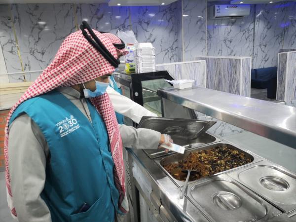 جولات على المنشآت الغذائية بالنعيرية