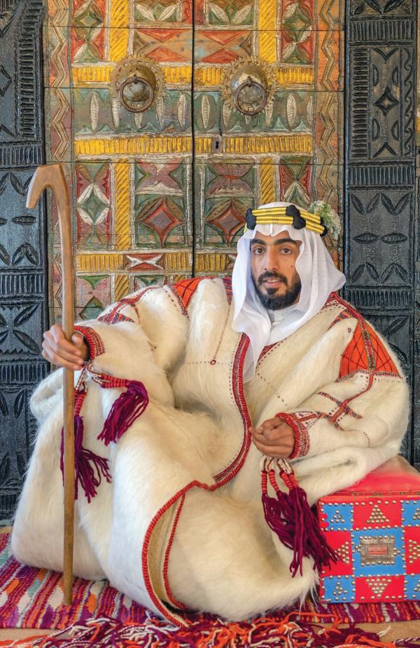«الجبة»..اللباس التاريخي لأجواء الشتاء في الباحة