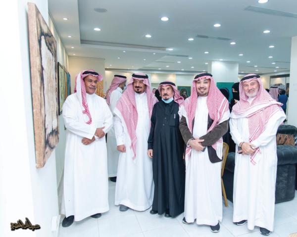 .. و«جسفت» تحتفل بمعرض تشكيلي في الرياض