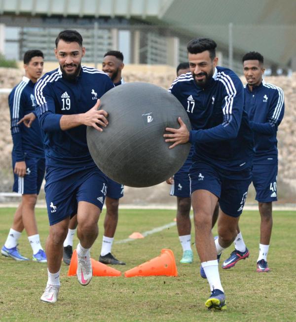 فلادان يجهز لاعبي الاتفاق بالفيديو