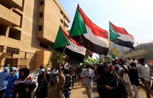 «بورتسودان» يكافح للتعافي من الحصار والاضطرابات