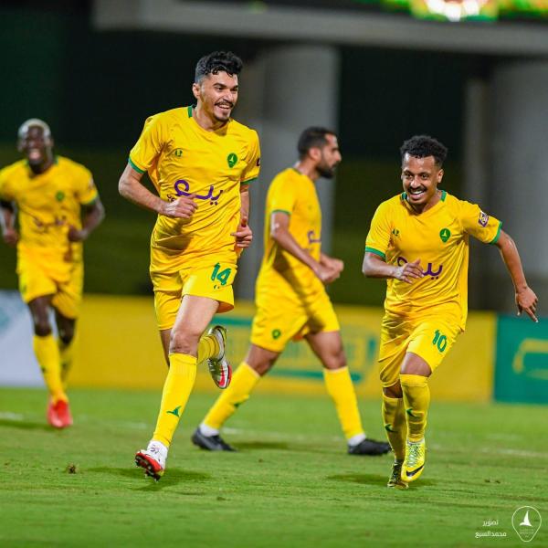 قمة الصدارة.. بين الخليج والعدالة