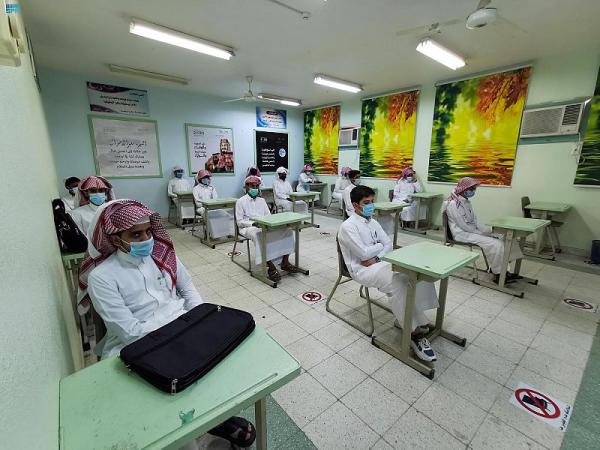 وقاية : لا يفحص الطلاب المخالطين مخبريا إلا مع ظهور الأعراض
