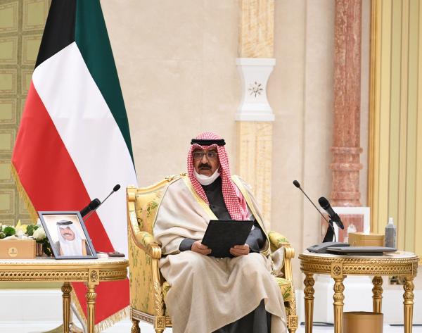 الحكومة الكويتية الجديدة تؤدي اليمين الدستورية