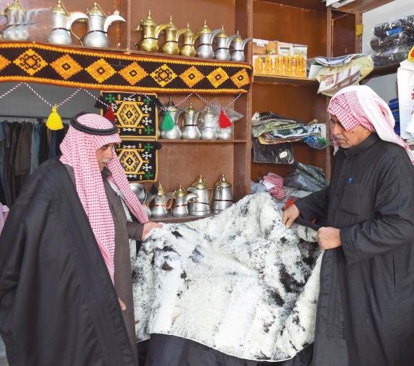 «الفروة»..رداء الشتاء في الحدود الشمالية