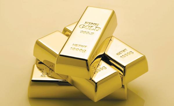 العقود الآجلة للذهب تتراجع بـ2 %