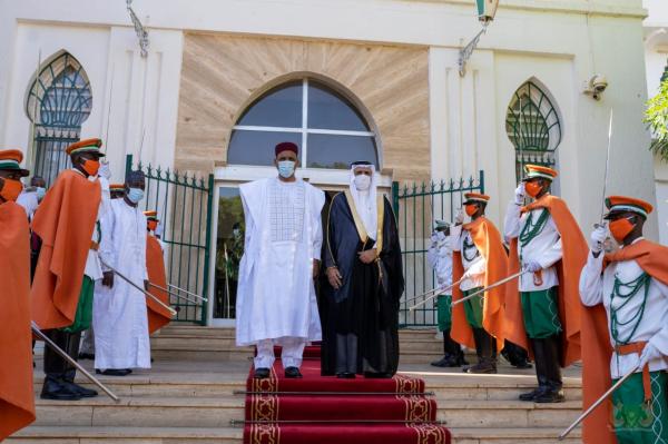 سفير خادم الحرمين لدى النيجر يقدم أوراق اعتماده 