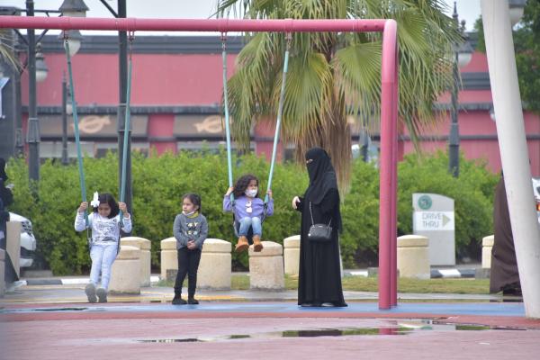 بعد أمطار الجمعة.. بهجة في واجهة الخبر البحرية