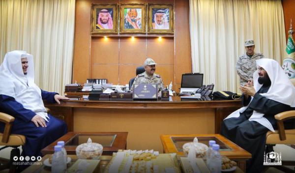 «السديس» : تضحيات جنودنا البواسل درس عظيم للدفاع عن الوطن