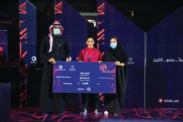 أطمح لتمثيل المملكة في المحافل العالمية