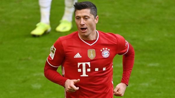 لاعبو البوندسليجا يختارون ليفاندوفسكي كأفضل لاعب