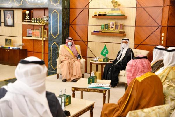 أمير الشرقية : تكامل القطاع الثالث يدعم العمل الاجتماعي