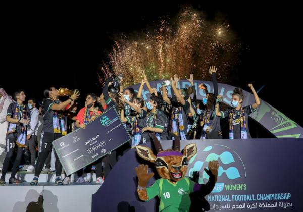 الكأس النسائي الأول شرقاوي!