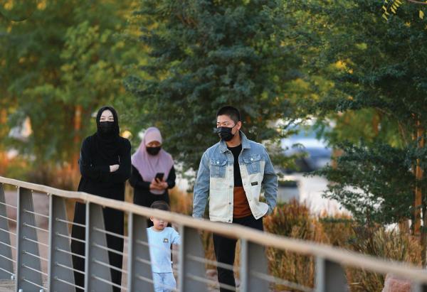 «المدينة المنورة»..«المشي» رياضة الأجواء الشتوية