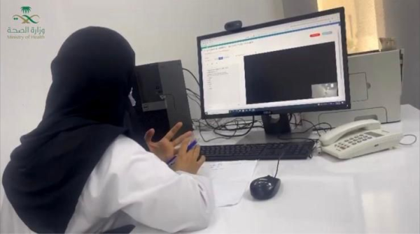 «العيادات عن بُعد» تواصل عملها في صحة جدة  