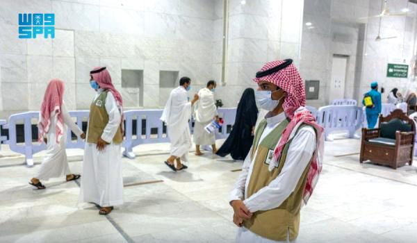 58 بابا لدخول مصلى «الجمعة» بالمسجد الحرام