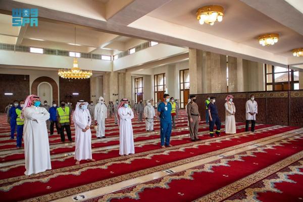 «الشؤون الإسلامية» تتابع تطبيق الإحترازات بمساجد وجوامع عسير