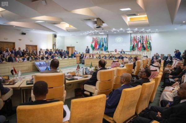 'الداخلية العرب': الهجوم الحوثي على مطار أبوظبي 'جريمة حرب'
