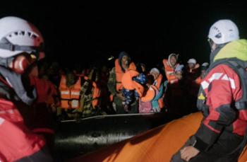 إنقاذ 90 مهاجرا غير شرعي من وسط البحر المتوسط