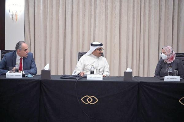 300 مليار دولار وفورات مشروع الربط الكهربائي الخليجي