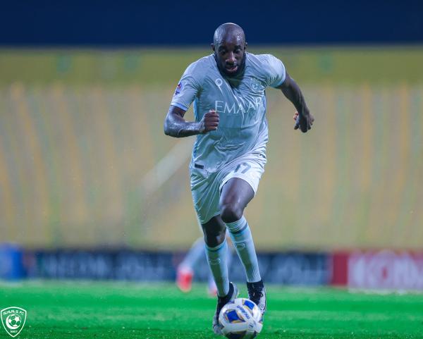 الهلال يخشى مواقف الباطن