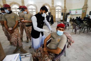 باكستان تسجل أعلى عدد إصابات يومية بكورونا منذ بدء الجائحة