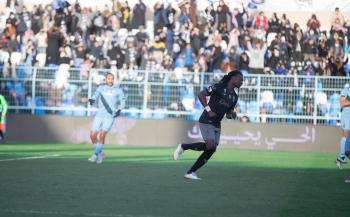 الباطن يعطل الهلال بالتعادل