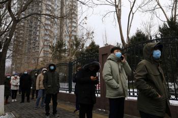 بعد إغلاق لمدة شهر .. الصين تخفض درجة التحذير في مدينة شيان