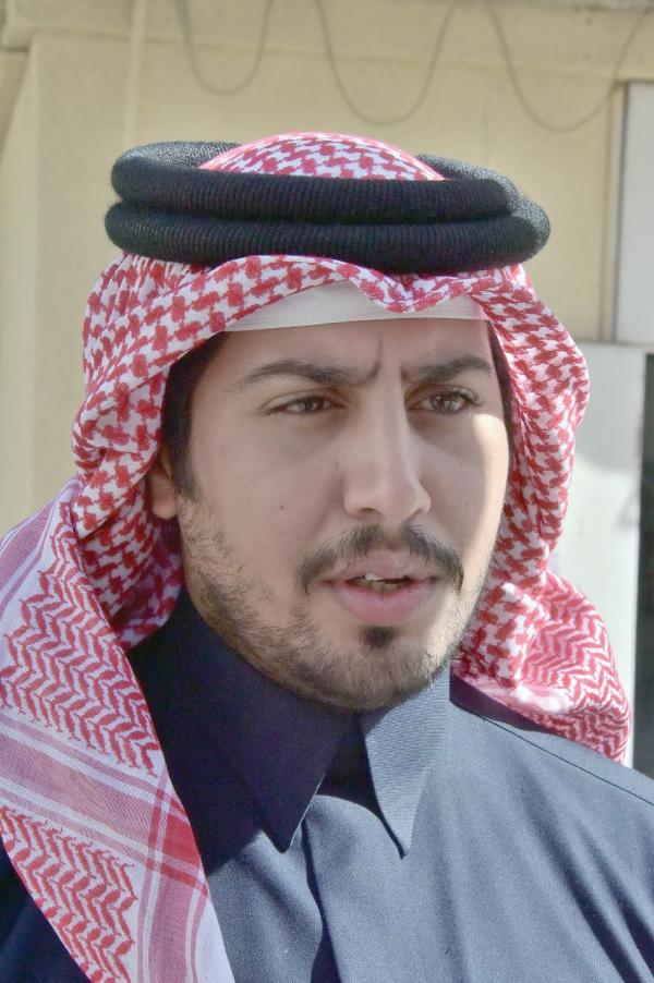 أهالي «حمراء الخبر» يشكون تسربات «الصرف الصحي»