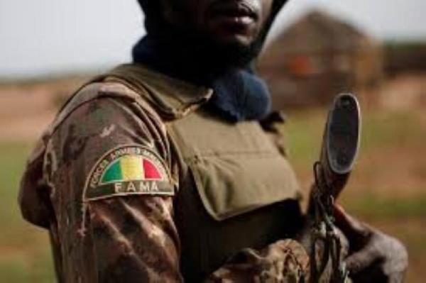 الجيش المالي يعلن اعتقال 18 إرهابيًا خلال عمليات عسكرية نفذها جنوب البلاد