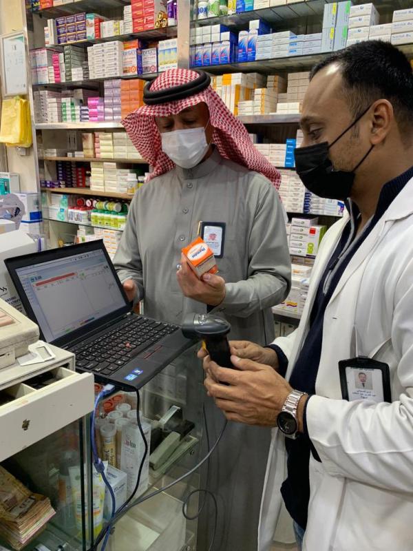 مراجعة طلبات تجديد رخص المنشآت الصحية
