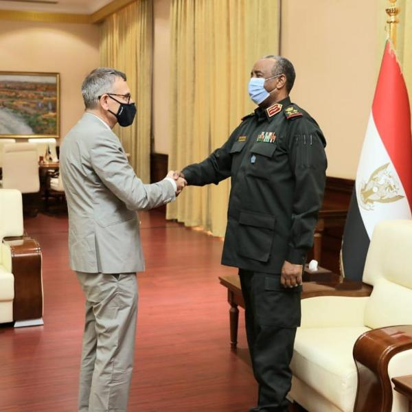 احتجاجات جديدة بالسودان.. وحميدتي يحذر من الفتنة