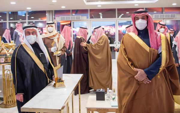 ولي العهد يكرم البنك الأهلي السعودي