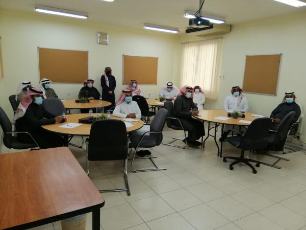 تدريب موجهي الطلاب على مخاطر الألعاب الإلكترونية