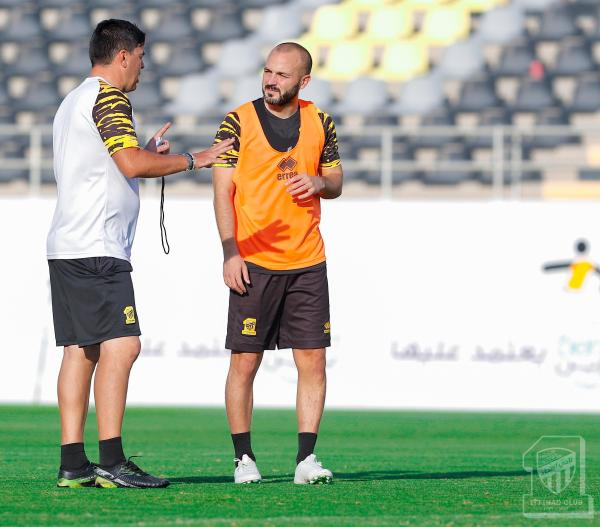 أندريه يتقدم كتيبة الاتحاد