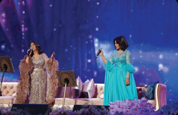 «ليلة القمة» تجمع أحلام ونوال على مسرح محمد عبده
