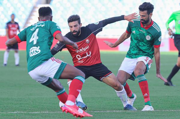 جزائية تنقذ الاتفاق من الرائد