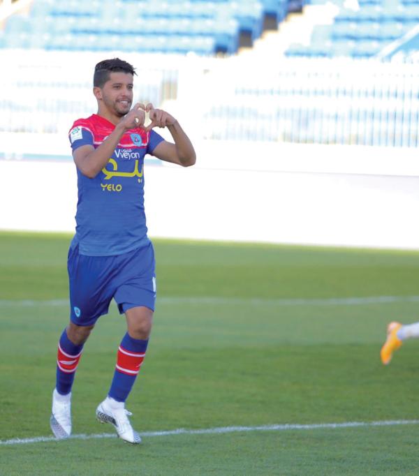 الاتحاد يختبر صدارته بـ«أبها»
