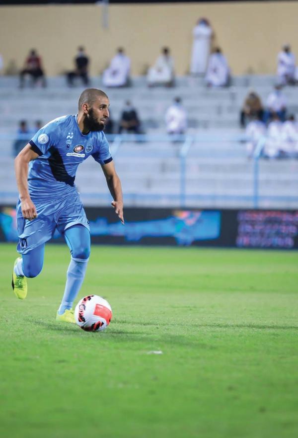 الاتحاد يختبر صدارته بـ«أبها»